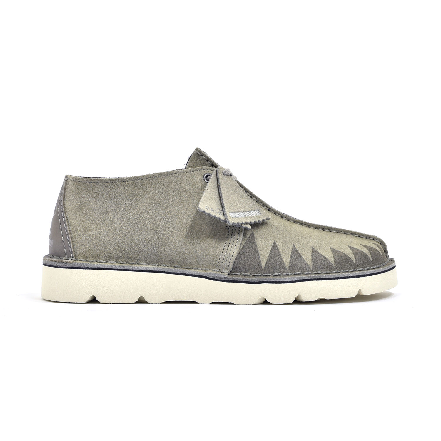 clarks desert trek vibram