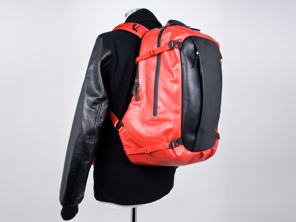 nike waterproof rucksack