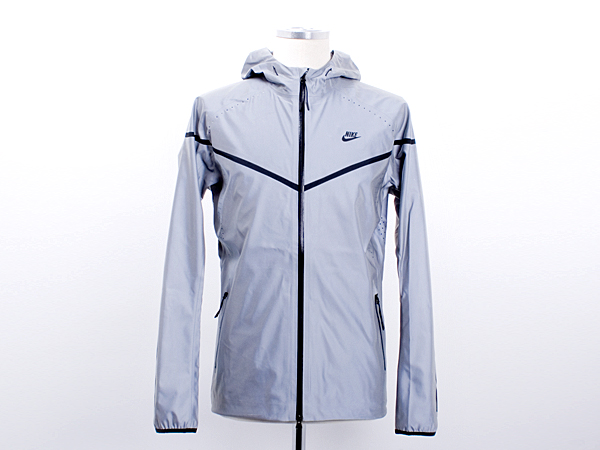 nike reflective windrunner