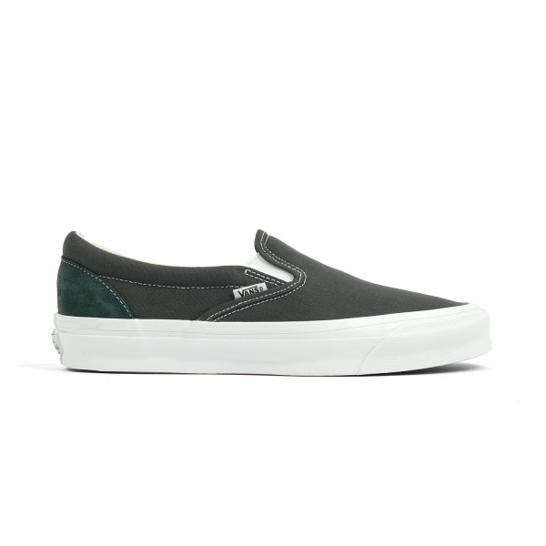 vault slip on vans