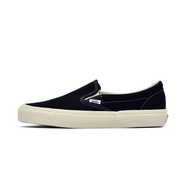 vans vault black suede