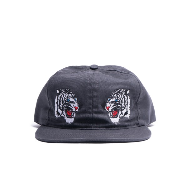 Bianca Chandon 2 Cats Cap