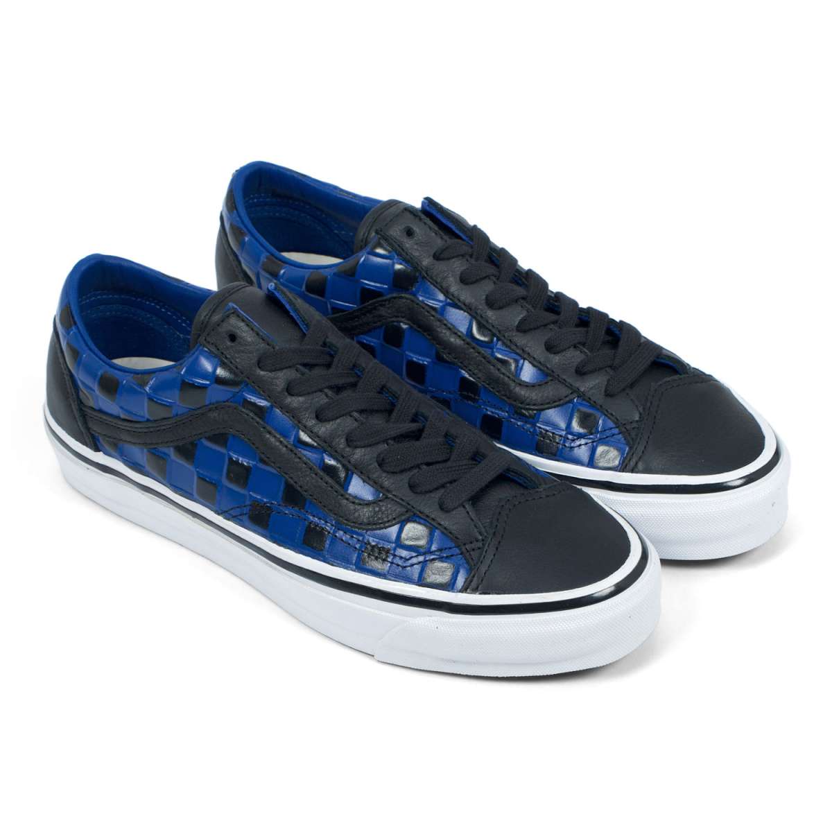 国内配送 VANS OTW OLD SKOOL 36 VIBRAM BLACK/TRUE BLUE Vans OTW Old Skool 36 Vibram (Navy) – CNCPTS